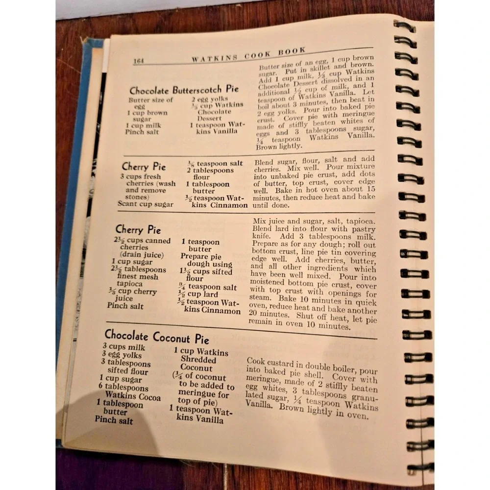 WATKINS COOKBOOK 1948 Spiral Bound by‎ J. R. Watkins Co Vintage 8th edition